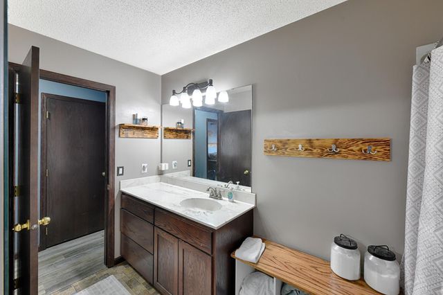 122 Dogwood Street NE, Lonsdale, MN 55046