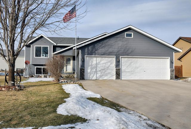 122 Dogwood Street NE, Lonsdale, MN 55046