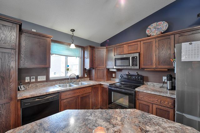 122 Dogwood Street NE, Lonsdale, MN 55046