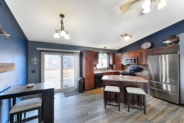 122 Dogwood Street NE, Lonsdale, MN 55046