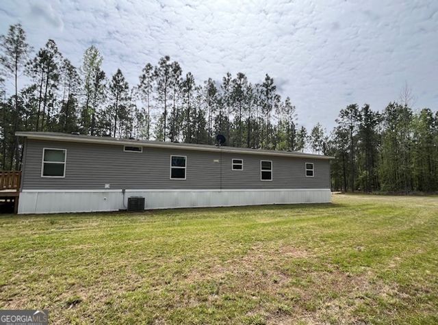 26 Ebenezer Church Road, Swainsboro, GA 30401