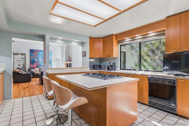 5912 La Jolla Blvd, La Jolla, CA 92037