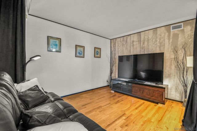 5912 La Jolla Blvd, La Jolla, CA 92037