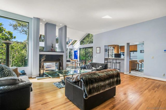 5912 La Jolla Blvd, La Jolla, CA 92037