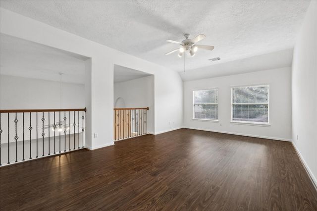 2181 Brittany Colony Drive, League City, TX 77573