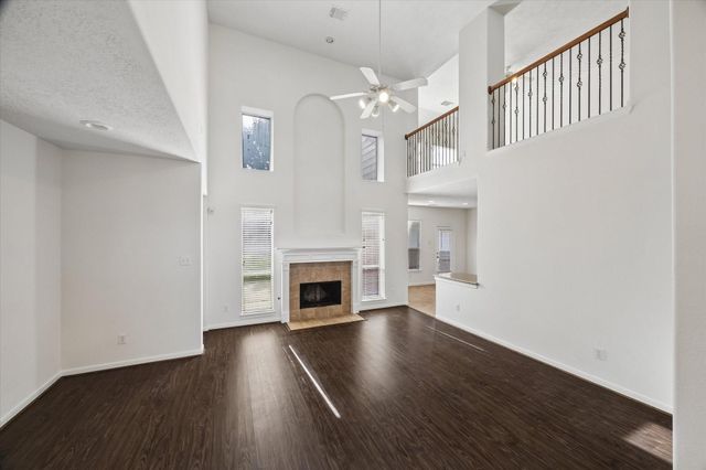 2181 Brittany Colony Drive, League City, TX 77573