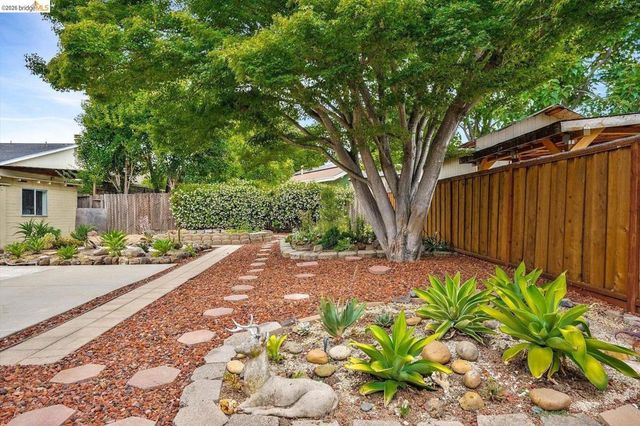 4050 Somerset AVE, Castro Valley, CA 94546
