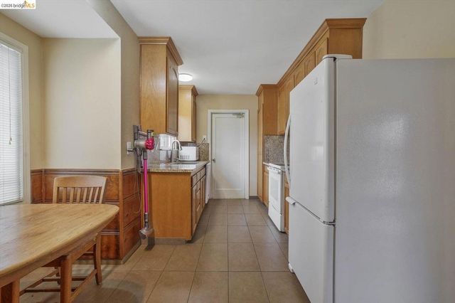 4050 Somerset AVE, Castro Valley, CA 94546