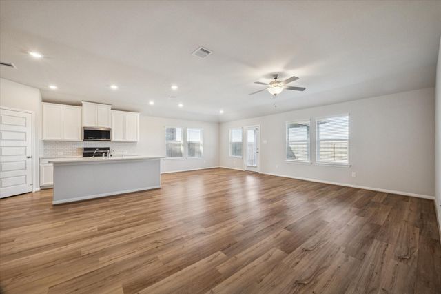 10008 Deussen Lane, Texas City, TX 77591