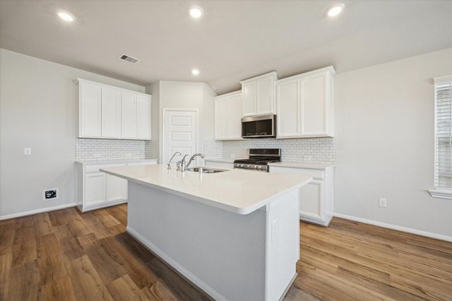 10008 Deussen Lane, Texas City, TX 77591