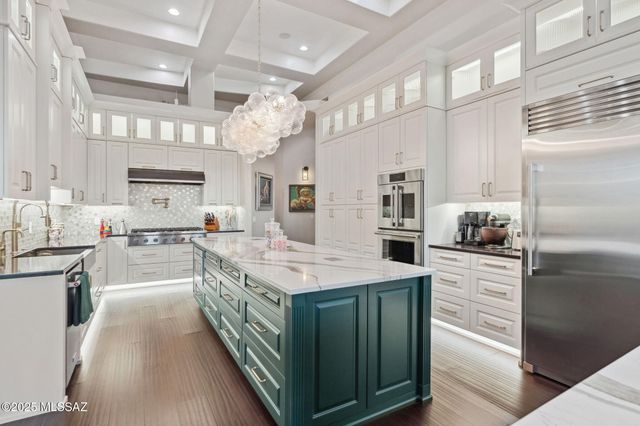 1966 N Tahoe Pass, Huachuca City, AZ 85616