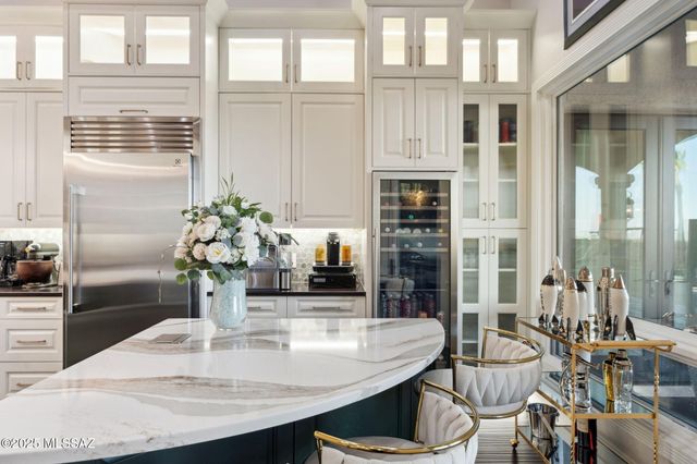 1966 N Tahoe Pass, Huachuca City, AZ 85616