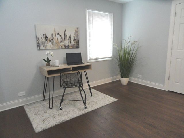 3136 Cuyler Avenue, Berwyn, IL 60402