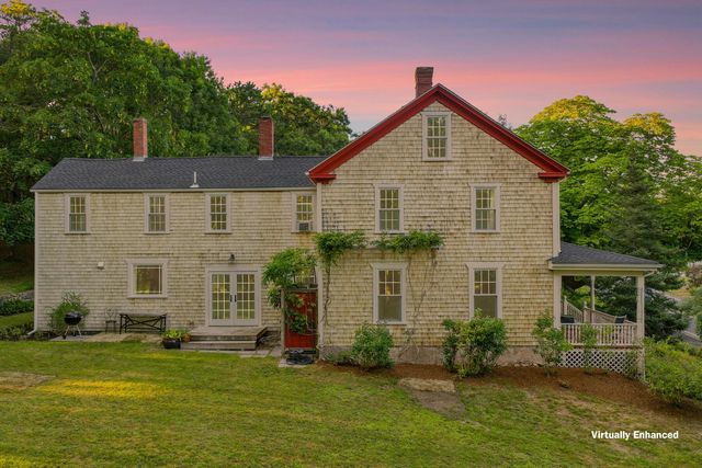 1276 County Road, Cataumet, MA 02534