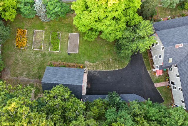 1276 County Road, Cataumet, MA 02534