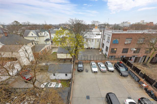 172-18 Jamaica Avenue 3D, Jamaica, NY 11432