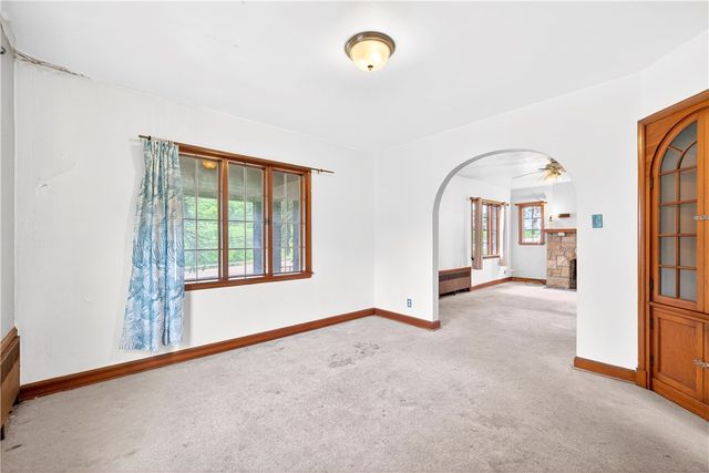 900 WASHINGTON ROAD, South Strabane, PA 15301