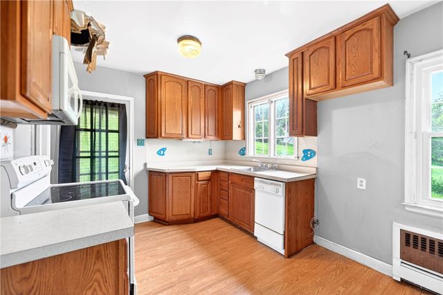 900 WASHINGTON ROAD, South Strabane, PA 15301