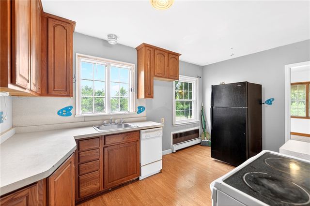 900 WASHINGTON ROAD, South Strabane, PA 15301