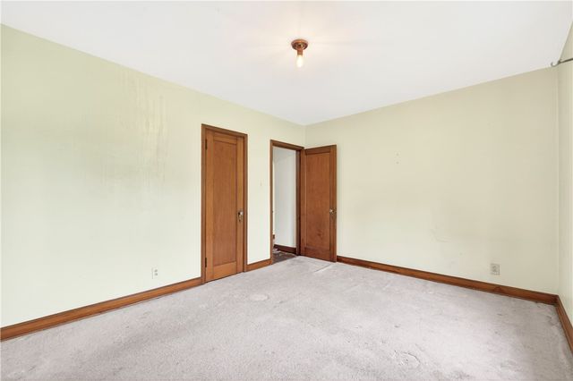 900 WASHINGTON ROAD, South Strabane, PA 15301