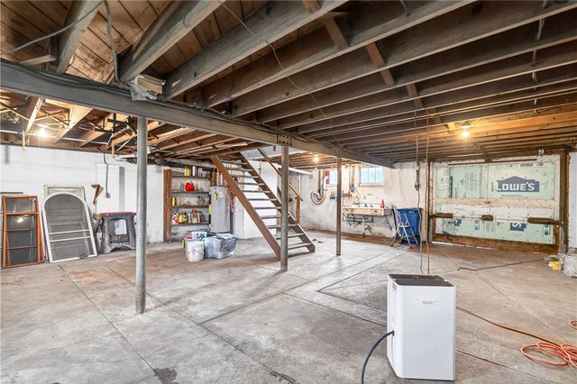 900 WASHINGTON ROAD, South Strabane, PA 15301