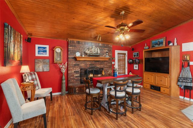 224 Autumn Wood Trail, Gun Barrel City, TX 75156