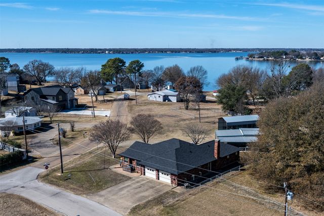 224 Autumn Wood Trail, Gun Barrel City, TX 75156