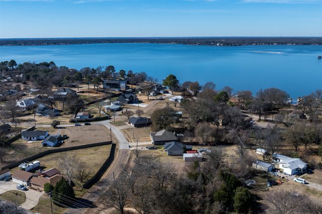 224 Autumn Wood Trail, Gun Barrel City, TX 75156