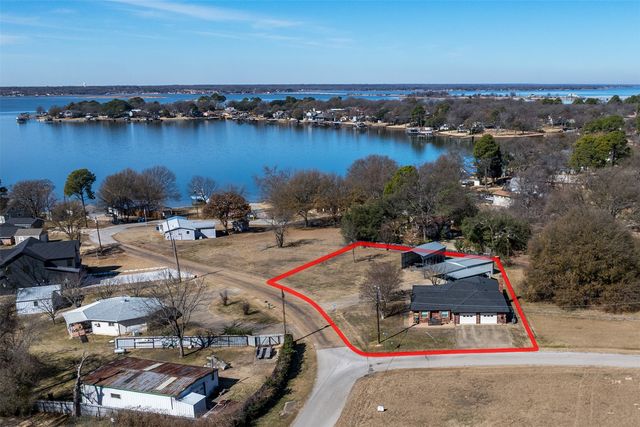 224 Autumn Wood Trail, Gun Barrel City, TX 75156