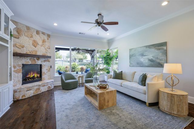 2900 Prestonwood Drive, Plano, TX 75093