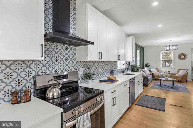 5505 ASHBOURNE RD, Arbutus, MD 21227