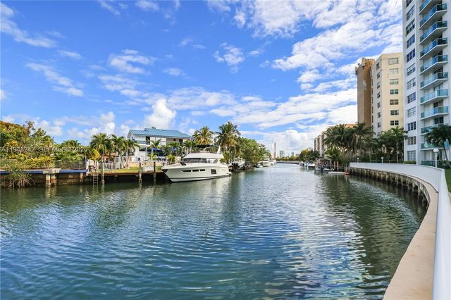 2841 NE 163rd St 1002, North Miami Beach, FL 33160