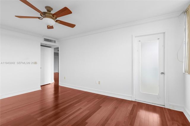 2841 NE 163rd St 1002, North Miami Beach, FL 33160