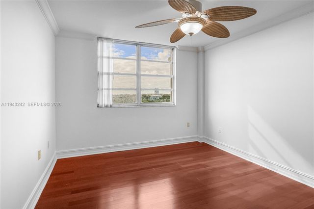 2841 NE 163rd St 1002, North Miami Beach, FL 33160