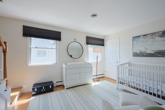 26 Pleasant St B, Wellesley, MA 02482