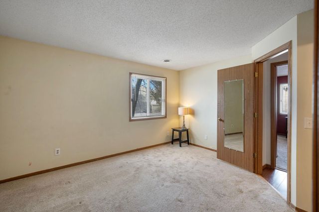 6248 Magda Drive D, Maple Grove, MN 55369