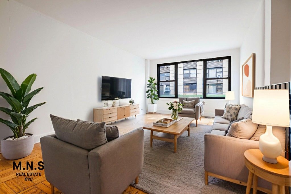 9834 63rd Dr Apt 1C, New York City, NY 11374