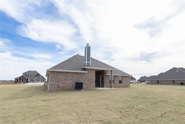 12320 Alfalfa Lane, Guthrie, OK 73044