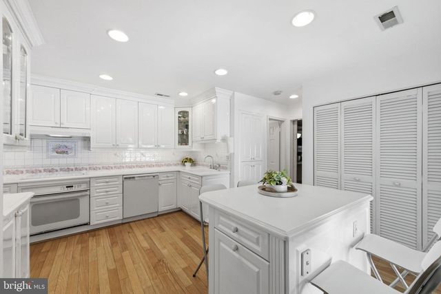 1229 CHANTICLEER, Cherry Hill, NJ 08003