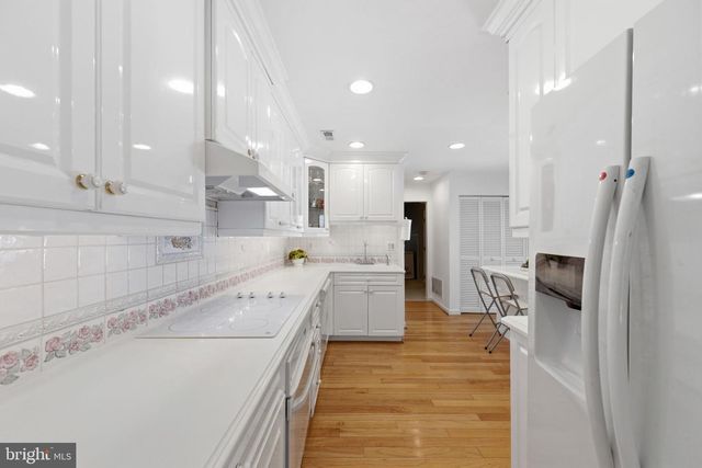 1229 CHANTICLEER, Cherry Hill, NJ 08003