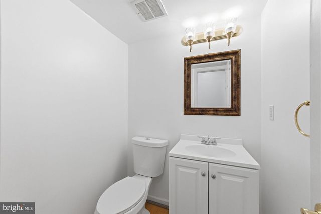 1229 CHANTICLEER, Cherry Hill, NJ 08003