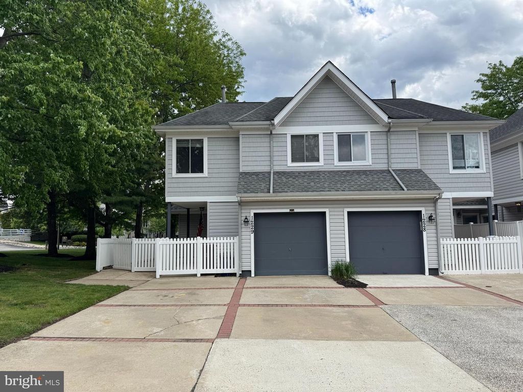 1229 CHANTICLEER, Cherry Hill, NJ 08003