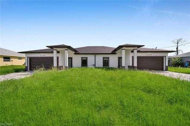 4987 Fairway CT, Lehigh Acres, FL 33973