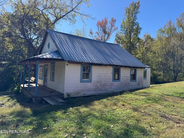 160 Laco Rd, Huntsville, TN 37756