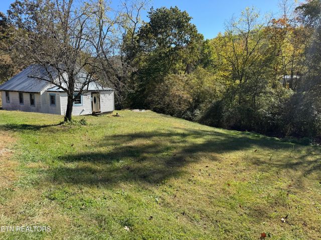 160 Laco Rd, Huntsville, TN 37756