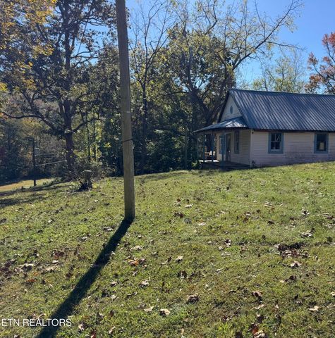 160 Laco Rd, Huntsville, TN 37756