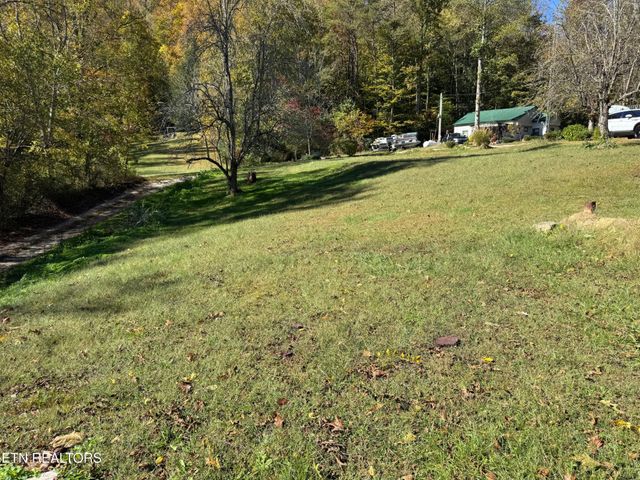 160 Laco Rd, Huntsville, TN 37756