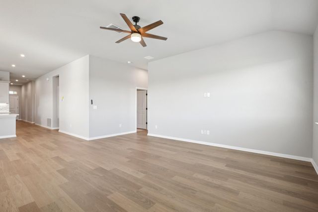 174 Dorian DR, Buda, TX 78610