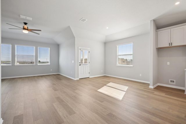 174 Dorian DR, Buda, TX 78610