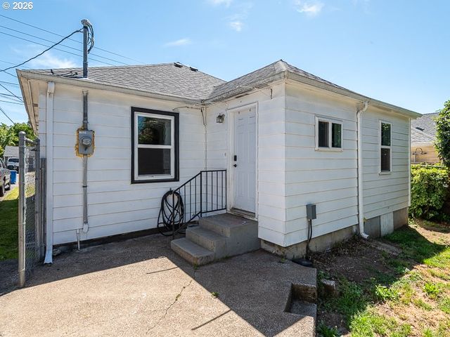 1108 V St, Vancouver, WA 98661